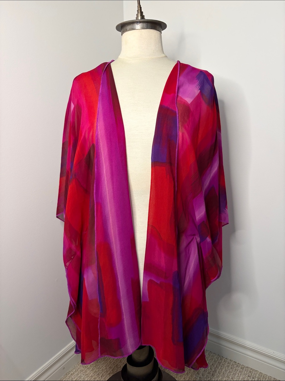 Vibrant Pink & Red Sheer Kimono Cover-Up Peter Nygard